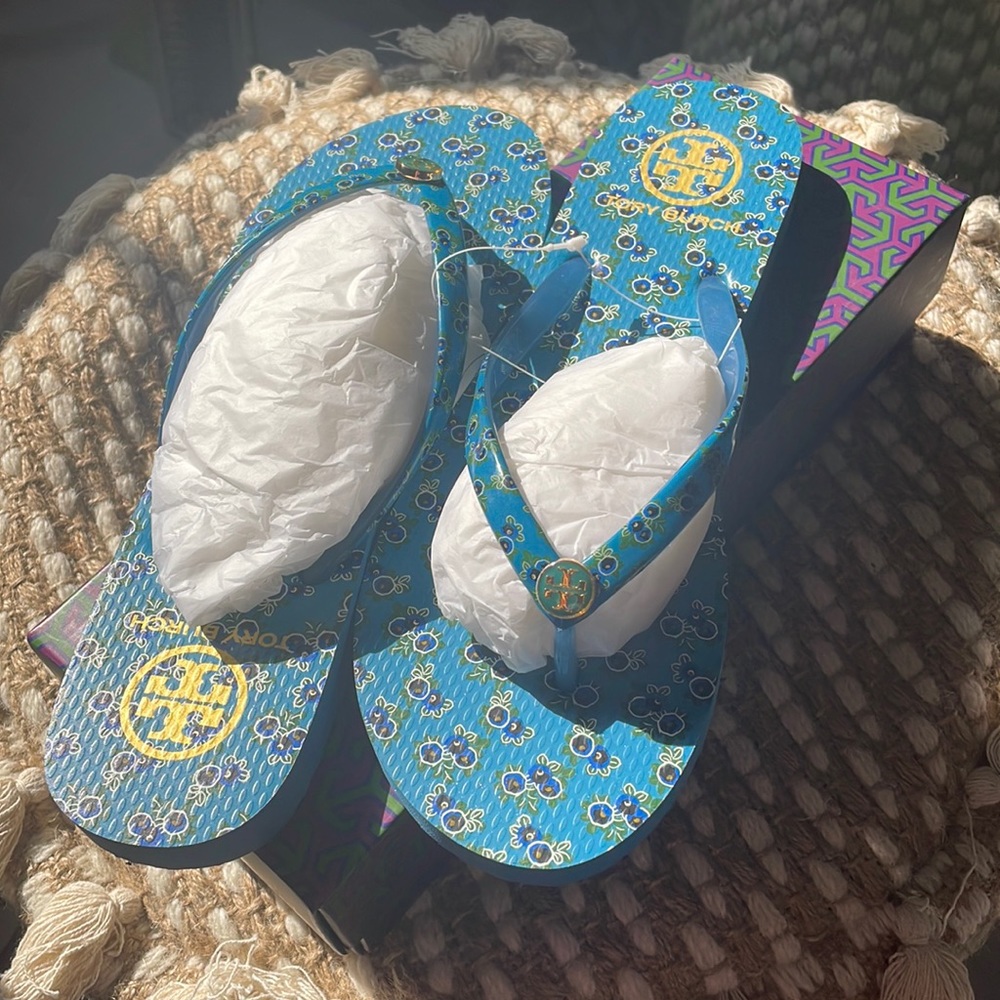Tory Burch classic flip flop size 9